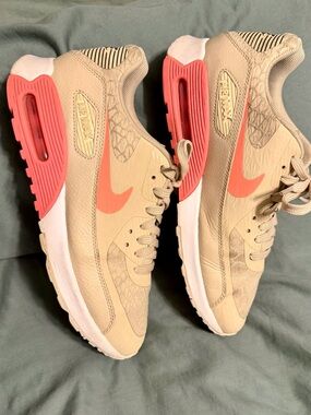Nike Women's Beige Sneakers with Coral Accents